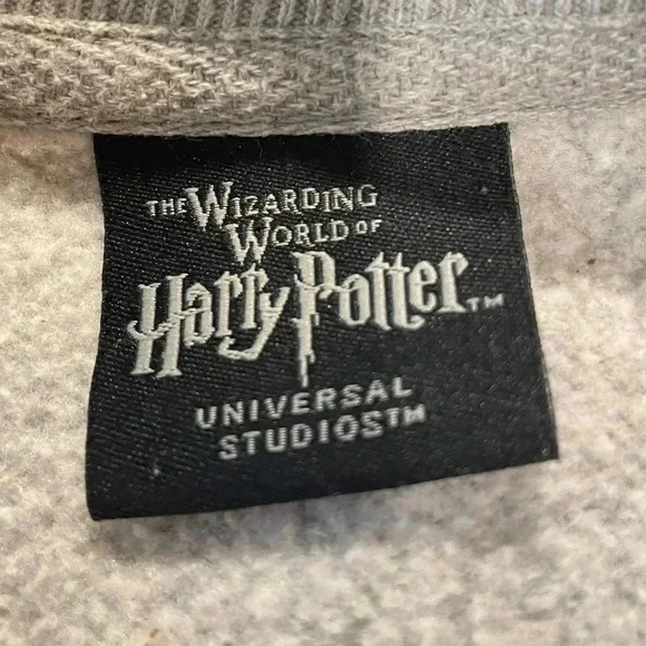 Harry Potter Sweatshirt Womens XS Wizarding World Gryffindor Universal Studios - Picture 6 of 7